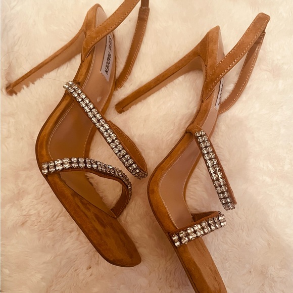 Steven Madden, camel colored, rhinestone strap sandals. - Picture 10 of 11